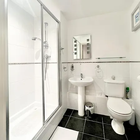 Central Spacious Ground Floor Flat With Courtyard Kingsbridge  Exterior photo
